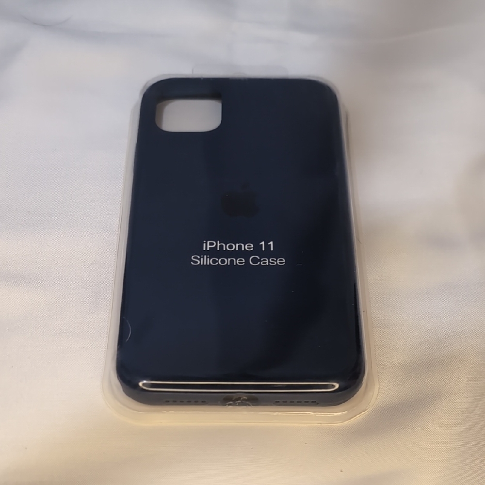 Apple iPhone 11 Silicone Case - Midnight Blue